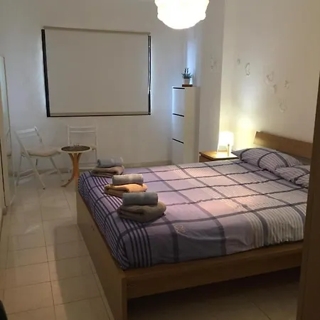 Ocean View & Pool Apartman *